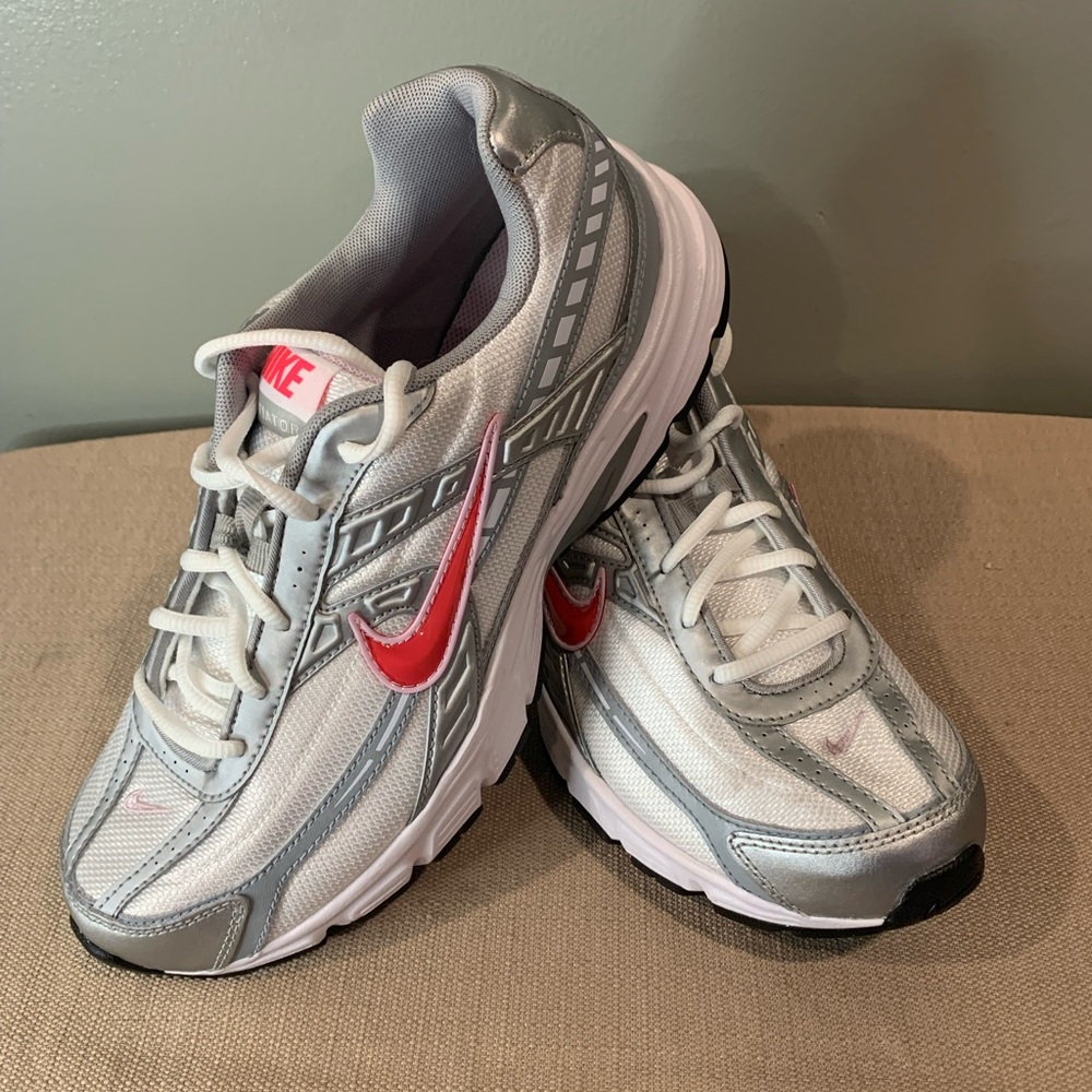 Nike Women's Metallic Silver and Red Sneakers